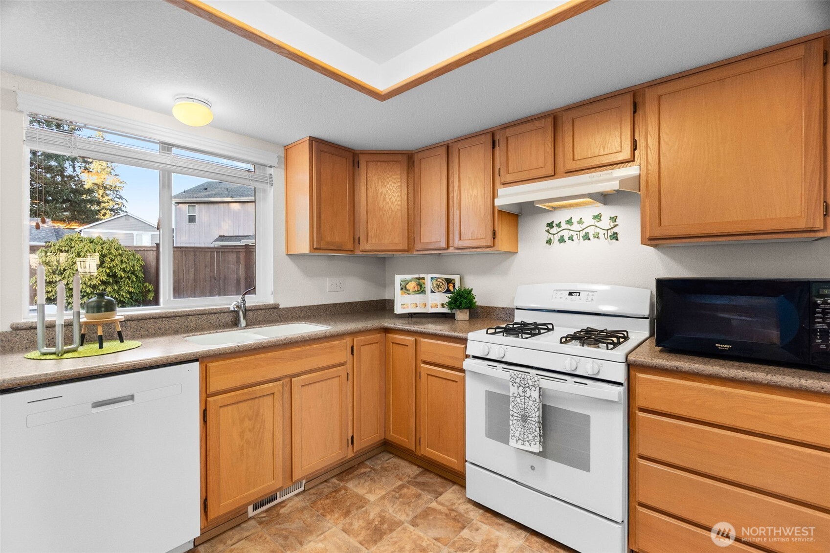 6246 Wade Court Southeast Lacey, WA 98513 - Photo 11 of 33