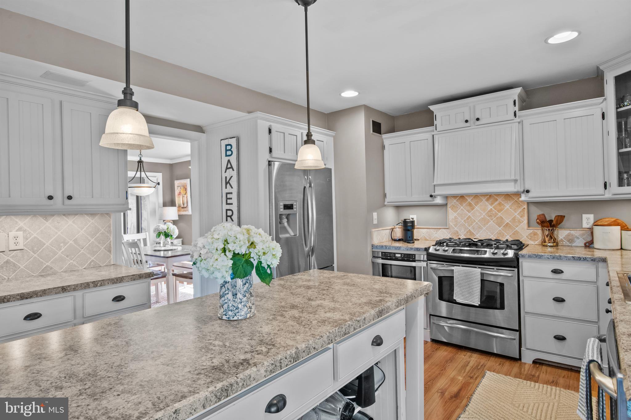 2532 Knob Hill Road York, PA 17403 - Photo 14 of 41 Kitchen