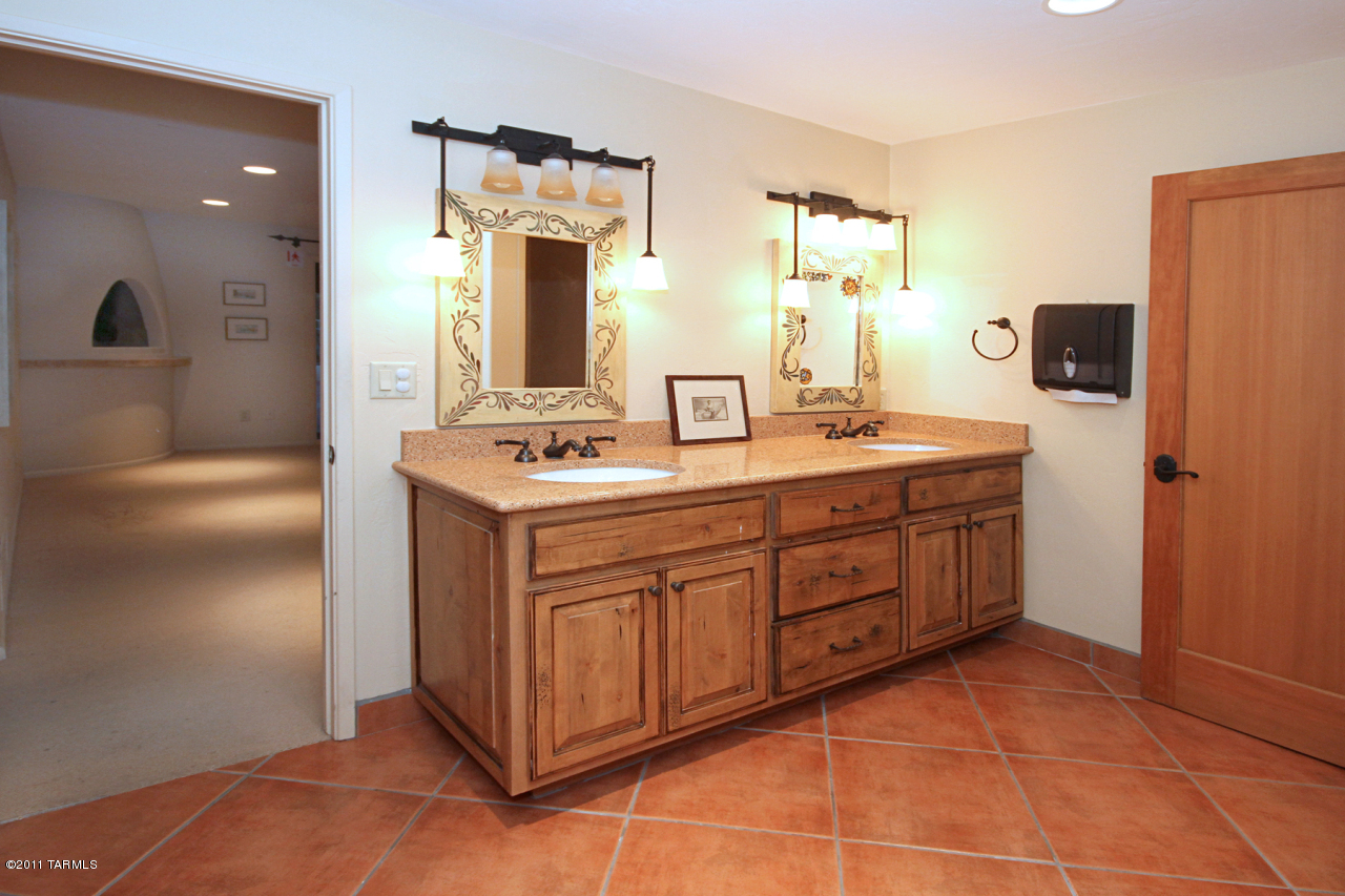 800 West Panorama Road Tucson, AZ 85704 - Photo 5 of 38 Gallery Image 5