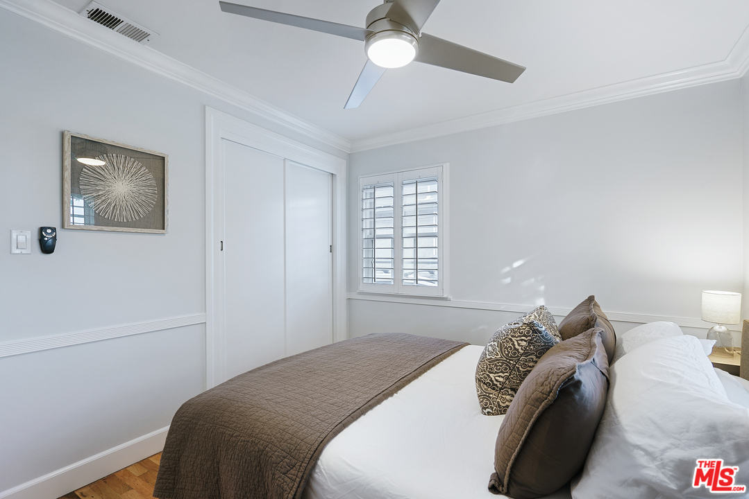 8006 Altavan Avenue Los Angeles, CA 90045 - Photo 22 of 40