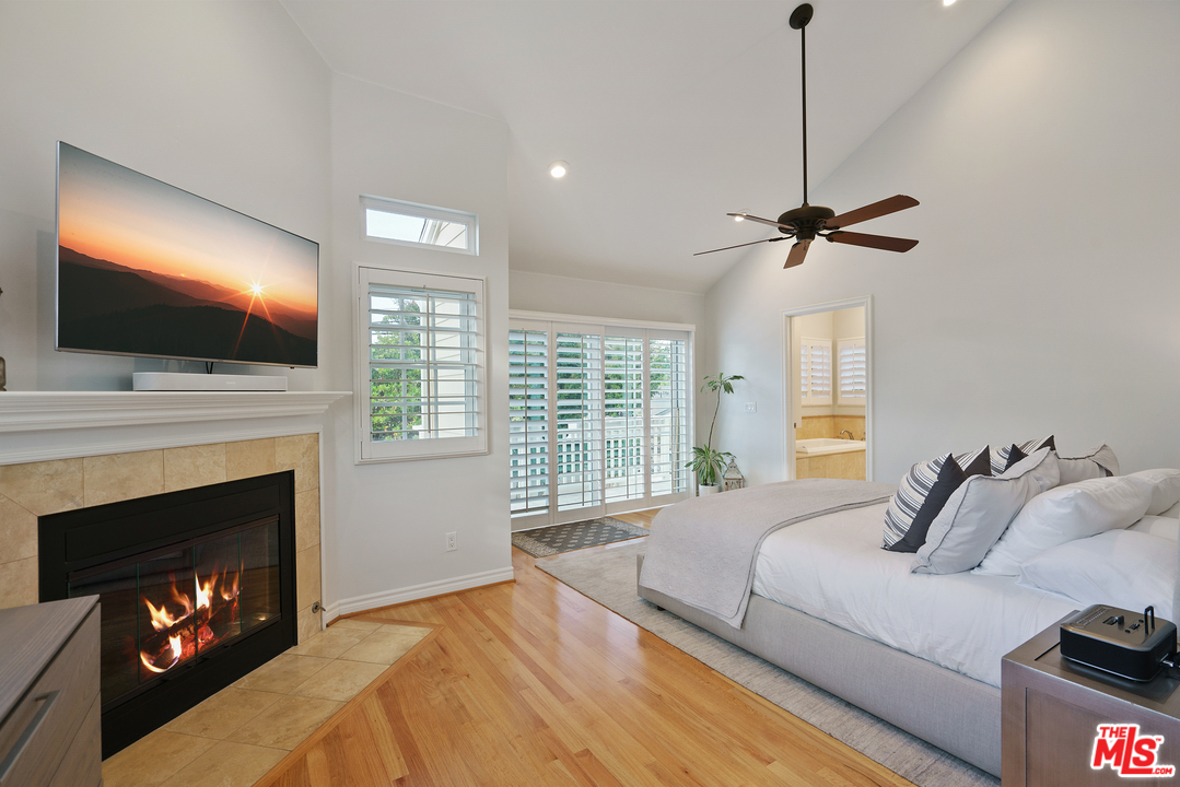 8006 Altavan Avenue Los Angeles, CA 90045 - Photo 25 of 40