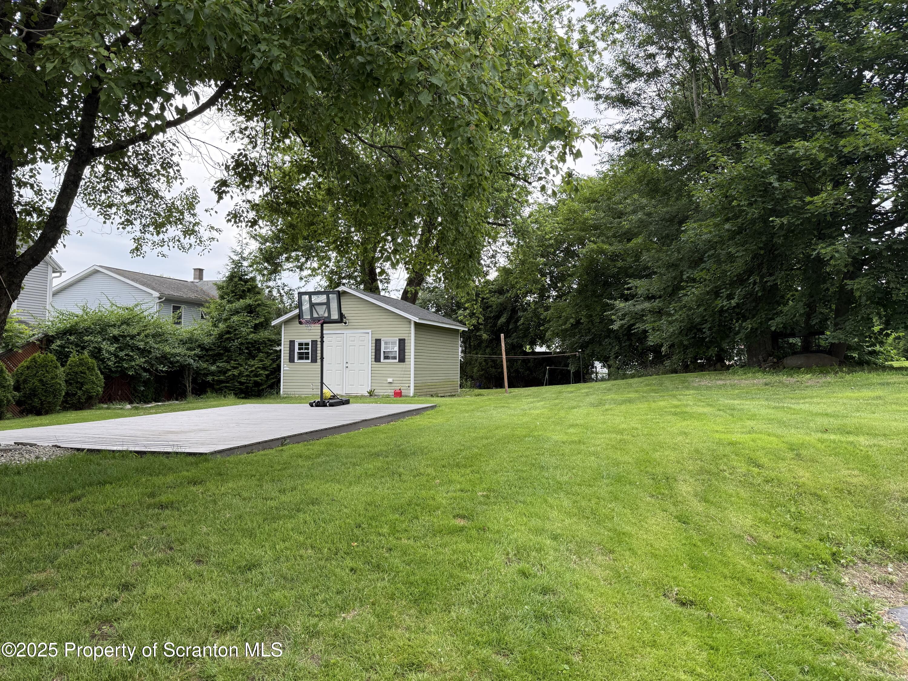 95 Farview Street Carbondale, PA 18407 - Photo 11 of 12