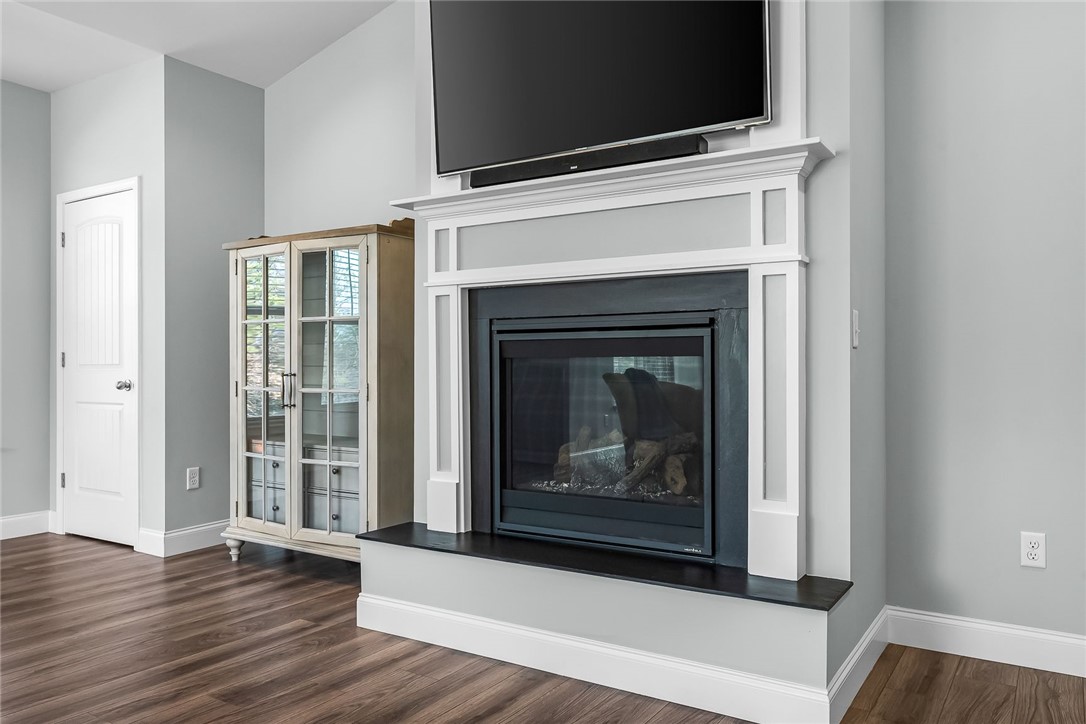 124 Inlet Pointe Drive Anderson, SC 29625 - Photo 13 of 50 Fireplace powered by propane