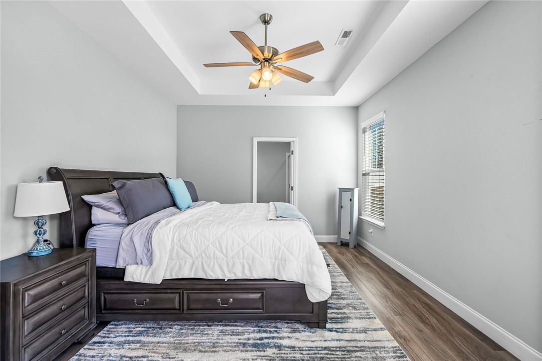 124 Inlet Pointe Drive Anderson, SC 29625 - Photo 21 of 50 Primary bedroom