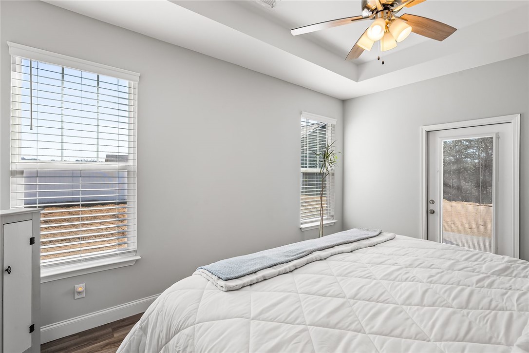 124 Inlet Pointe Drive Anderson, SC 29625 - Photo 22 of 50 Primary bedroom