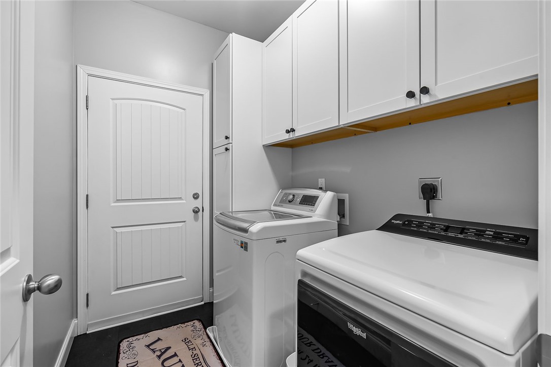 124 Inlet Pointe Drive Anderson, SC 29625 - Photo 37 of 50 Laundry room with custom cabinets