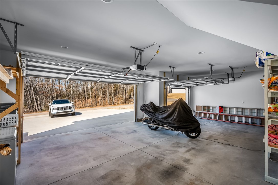 124 Inlet Pointe Drive Anderson, SC 29625 - Photo 42 of 50 Roomy garage space