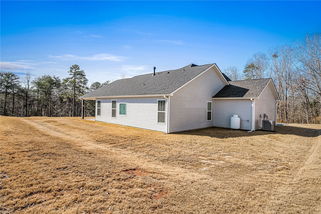 124 Inlet Pointe Drive Anderson, SC 29625 - Photo 43 of 50 Back yard