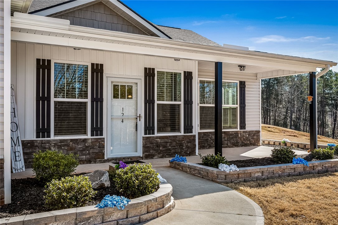 124 Inlet Pointe Drive Anderson, SC 29625 - Photo 6 of 50 Lovely front porch