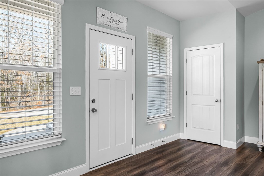 124 Inlet Pointe Drive Anderson, SC 29625 - Photo 10 of 50 Front door from the interior