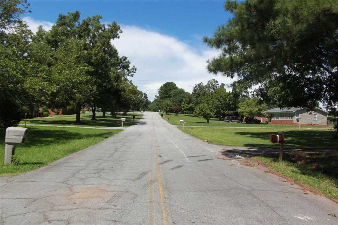 307 Nelson Drive Anderson, SC 29621 - Photo 16 of 19