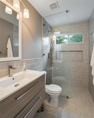 $3,700 | 9402 Grosvenor Place, Frisco, TX 75035