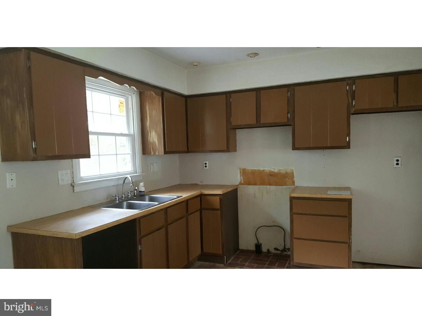 24 Vine Road Millville, NJ 08332 - Photo 3 of 10 Gallery Image 3
