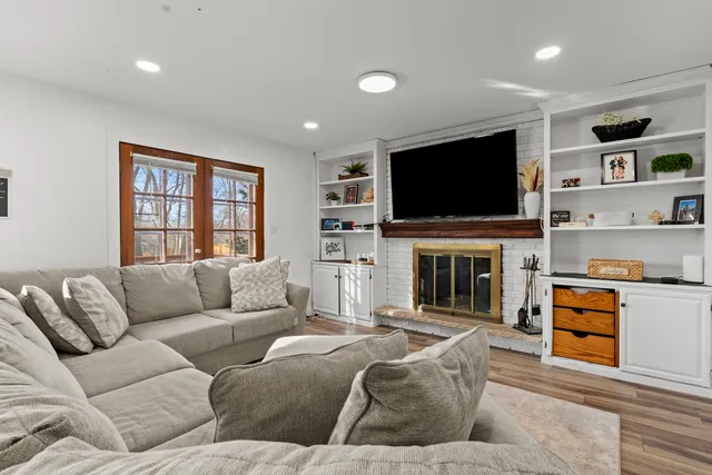 $441,000 | 24431 West Lancelot Lane, Joliet, IL 60404