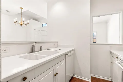 $550,000 | 4508 University Boulevard, Unit D, University Park, TX 75205