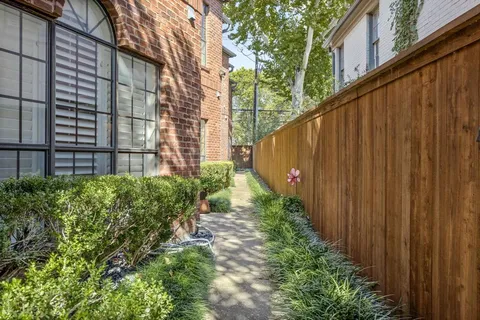 $550,000 | 4508 University Boulevard, Unit D, University Park, TX 75205