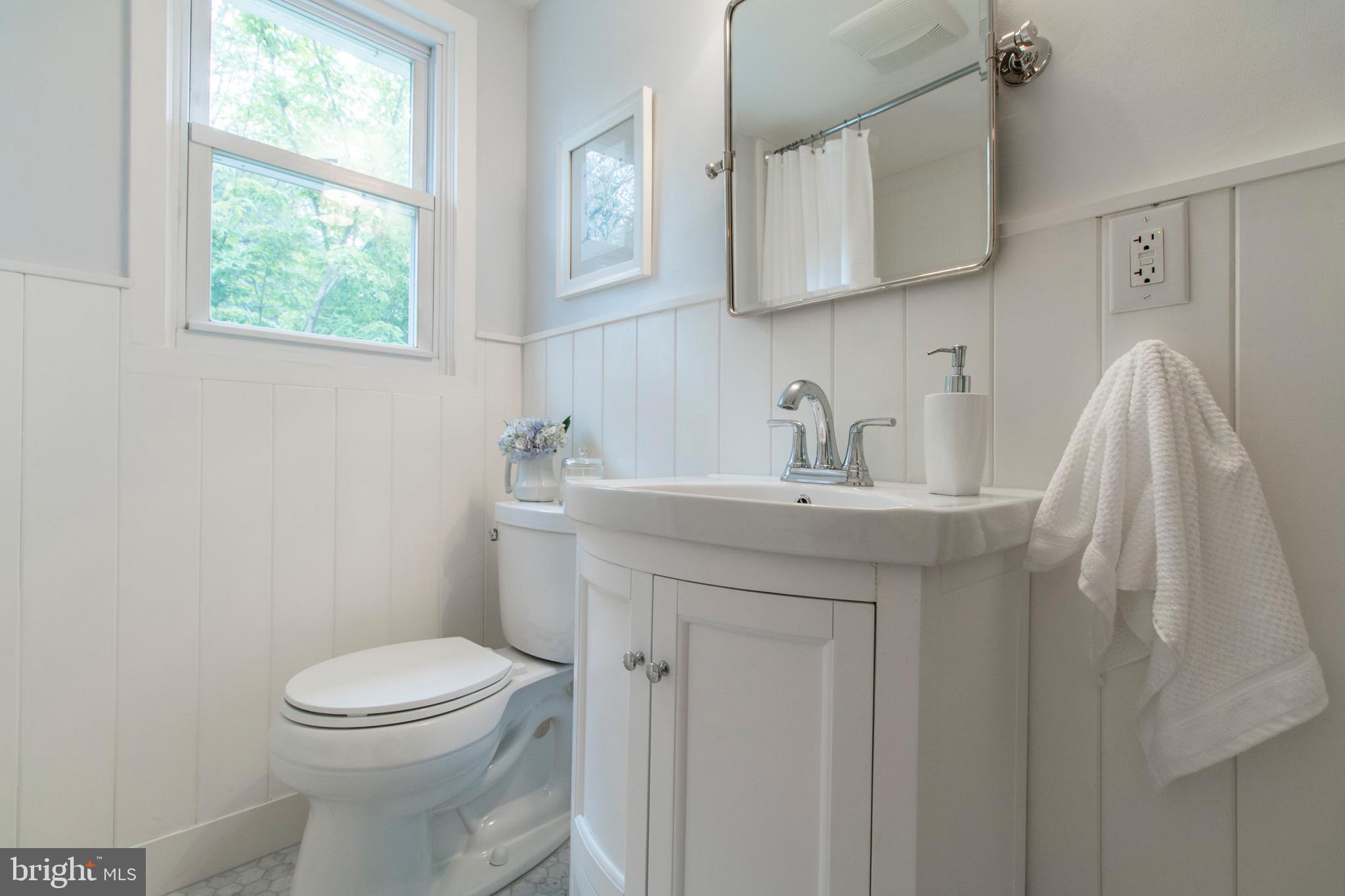 1190 Kulp Road Pottstown, PA 19465 - Photo 22 of 47 main level bath
