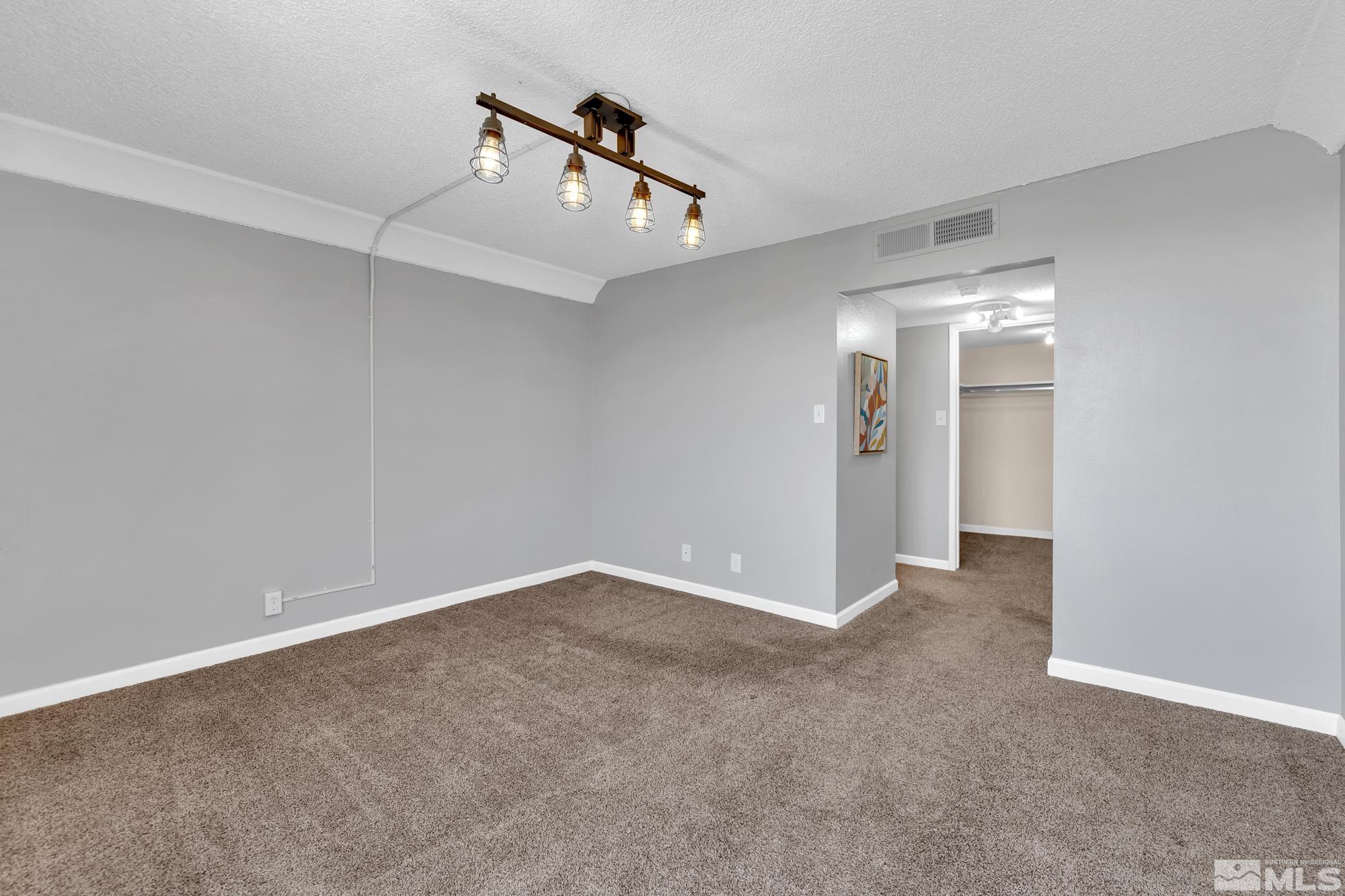 135 Vista Rafael Parkway Reno, NV 89503 - Photo 23 of 25 Photo 23