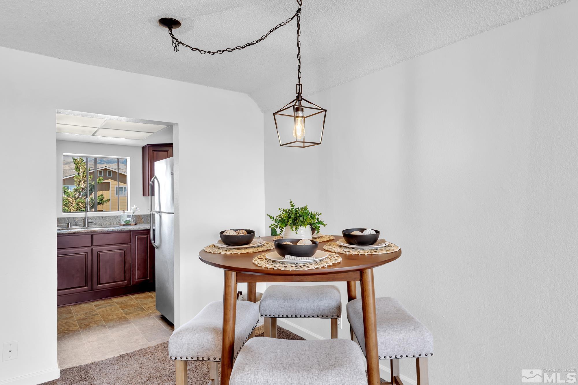 135 Vista Rafael Parkway Reno, NV 89503 - Photo 6 of 25 Photo 6