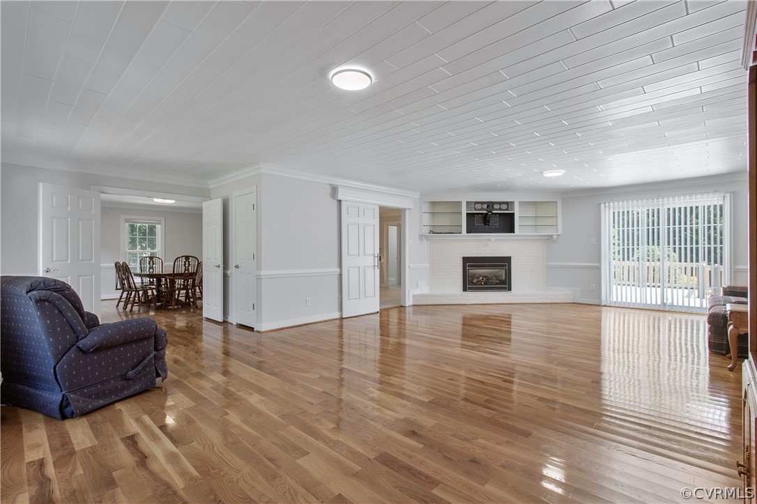 1503 Black Heath Road Midlothian, VA 23113 - Photo 7 of 50 a living room with furniture and a flat screen tv