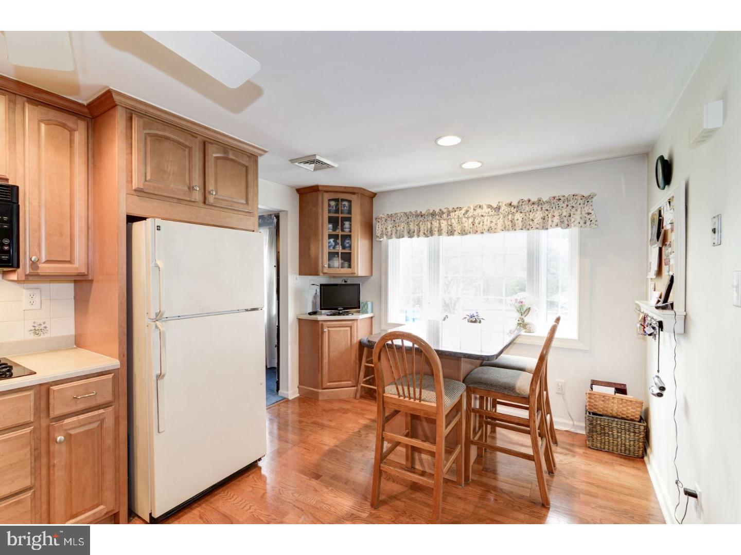 205 Glendale Road Wallingford, PA 19086 - Photo 13 of 25 Kitchen