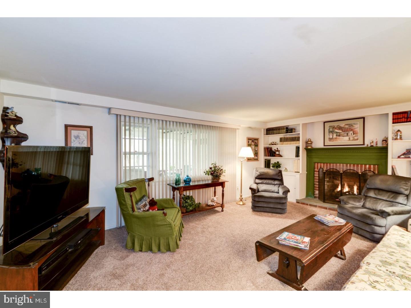 205 Glendale Road Wallingford, PA 19086 - Photo 14 of 25 Family Room
