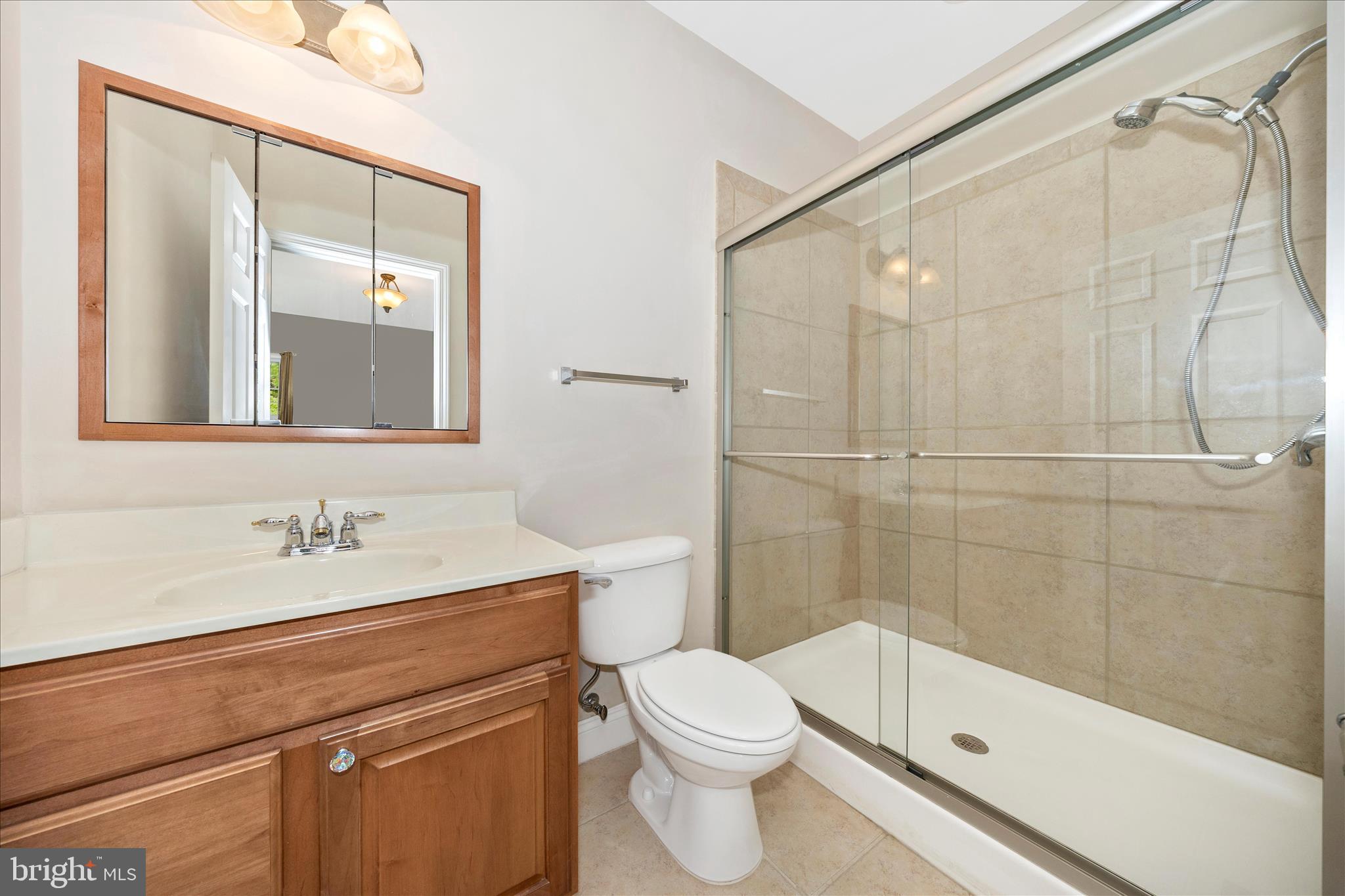 4750 Mt Zion Road Frederick, MD 21703 - Photo 24 of 54 Bedroom 2 Main Level Bathroom