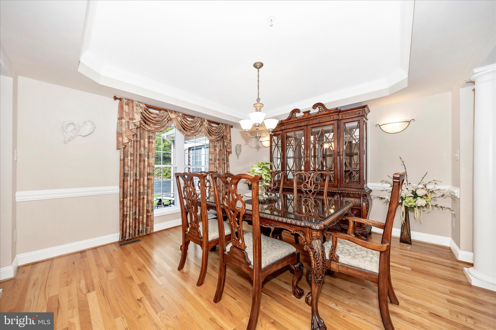 4750 Mt Zion Road Frederick, MD 21703 - Photo 4 of 54 Dining Room with tray ceiling