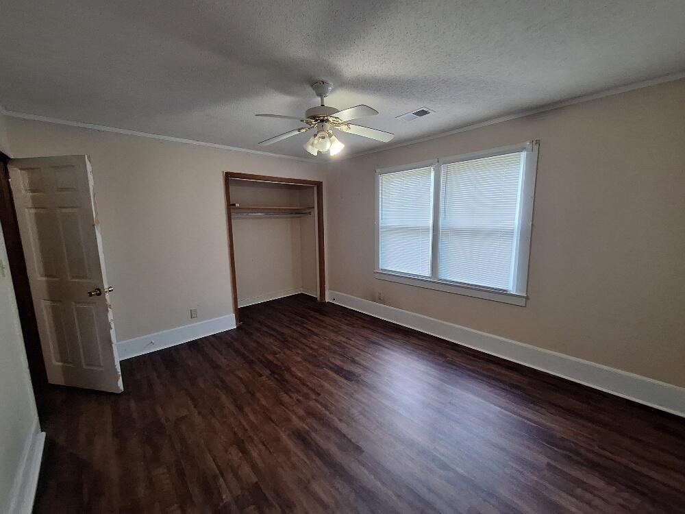 2519 Jamestown Road Bishopville, SC 29010 - Photo 27 of 36