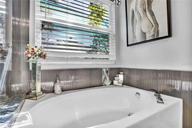 $529,000 | 10516 Juliano Drive, Riverview, FL 33569