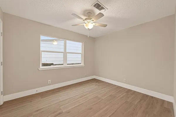 $1,850 | 5833 Southlea Street, Houston, TX 77033