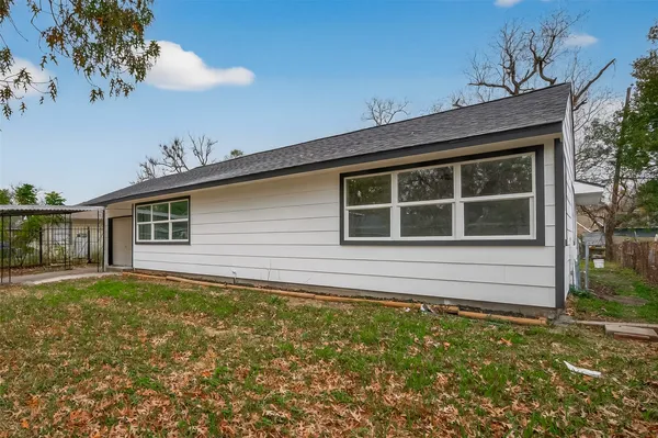 $1,850 | 5833 Southlea Street, Houston, TX 77033