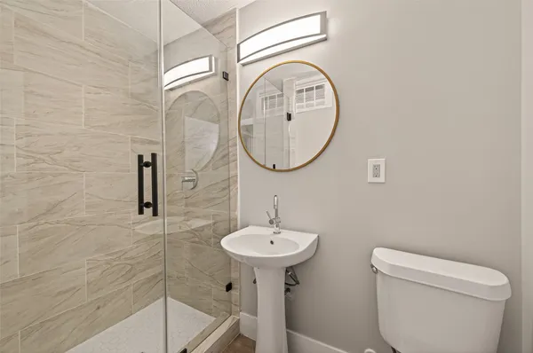 $1,850 | 5833 Southlea Street, Houston, TX 77033