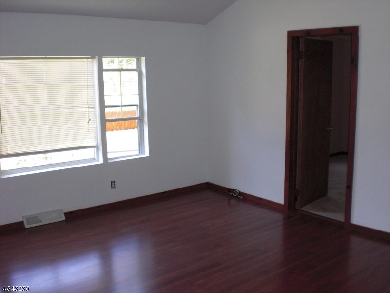 14 Cranberry Ledge Road Andover, NJ 07821 - Photo 2 of 11