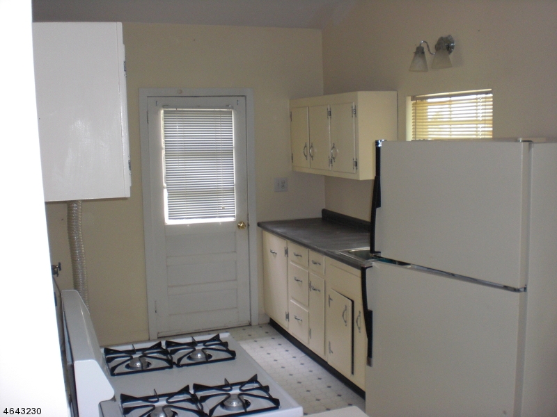 14 Cranberry Ledge Road Andover, NJ 07821 - Photo 4 of 11