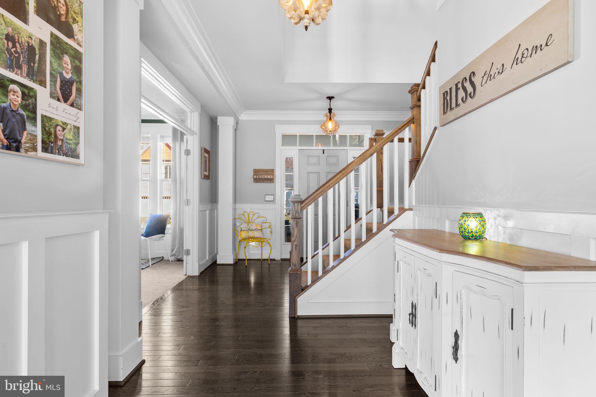 4844 Point Road Warrenton, VA 20187 - Photo 11 of 65 Light, bright, and airy!