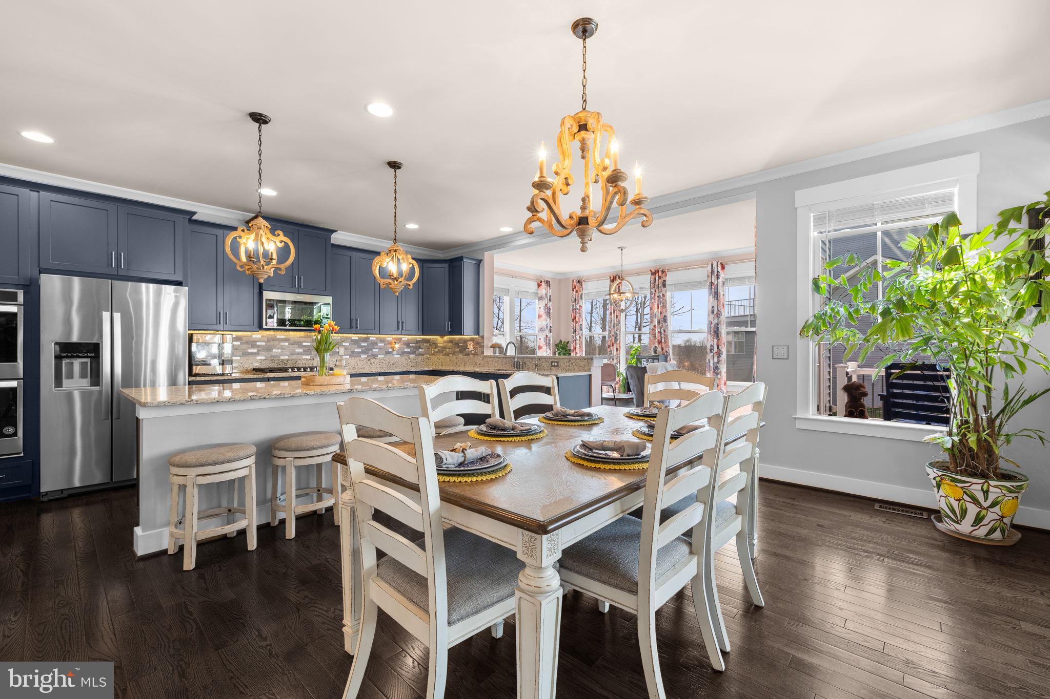 4844 Point Road Warrenton, VA 20187 - Photo 18 of 65 Everywhere you look- light!