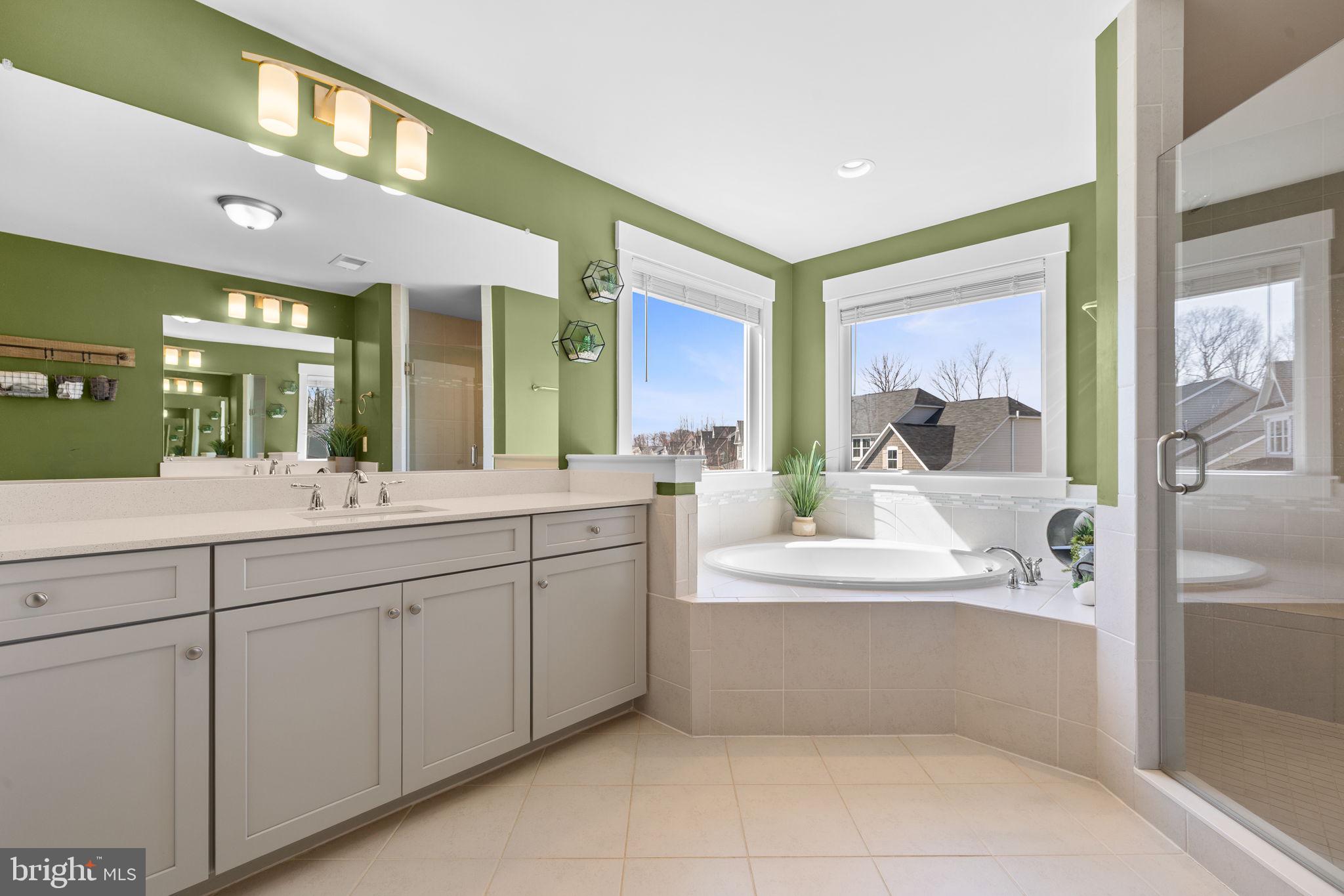 4844 Point Road Warrenton, VA 20187 - Photo 37 of 65 Light filled primary bath!