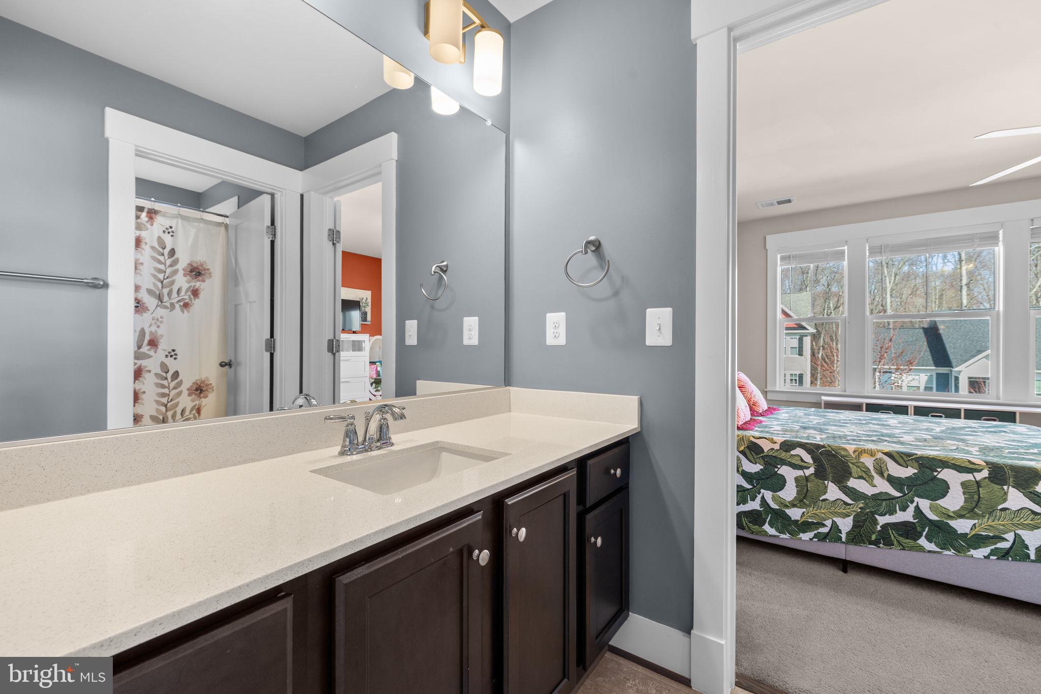 4844 Point Road Warrenton, VA 20187 - Photo 46 of 65 Upper level bath #3 between bedrooms 3&4