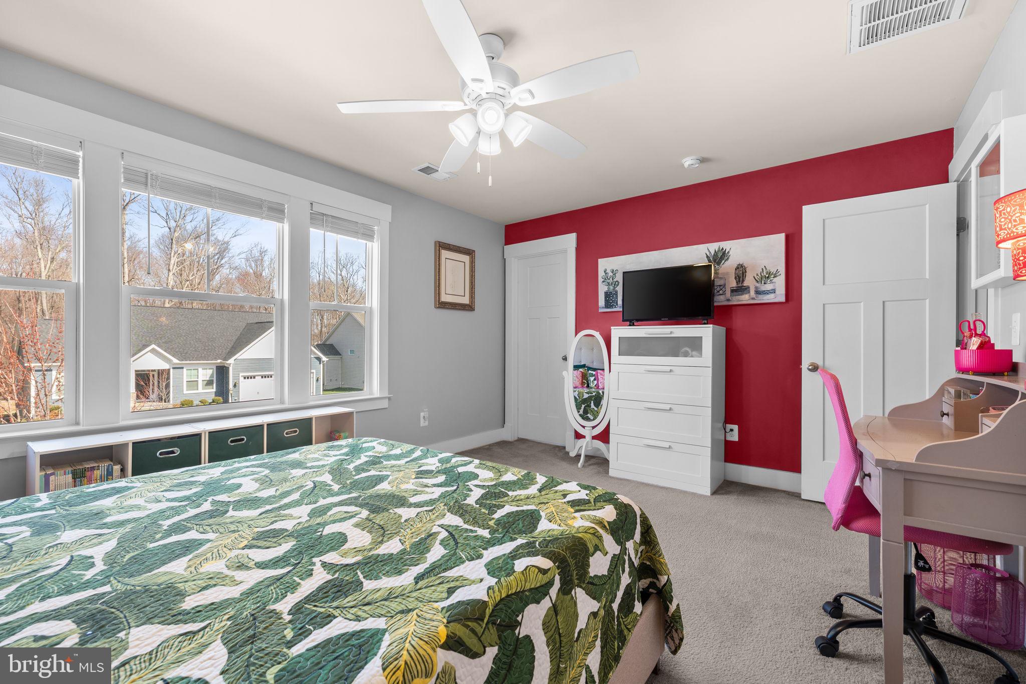4844 Point Road Warrenton, VA 20187 - Photo 48 of 65 Massive room! Every room fits at least a queen bed