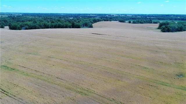 $1,092,000 | 1 Northeast 37th Avenue, Trenton, MO 64683