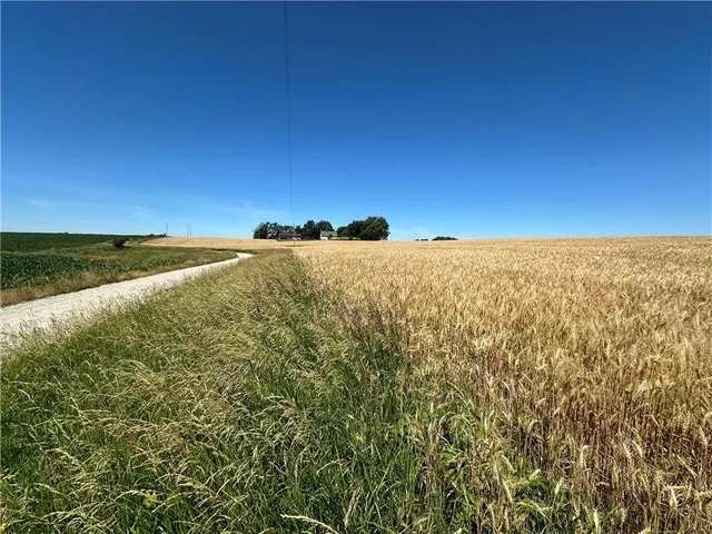 $1,092,000 | 1 Northeast 37th Avenue, Trenton, MO 64683