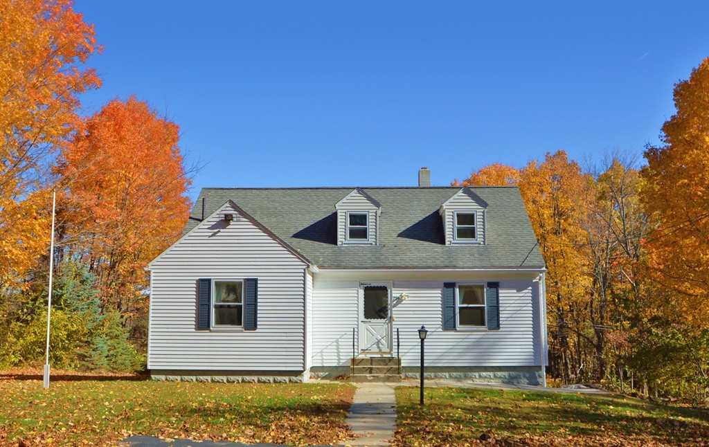 256 Davis Road Ashby, MA 01431 - Photo 1 of 18