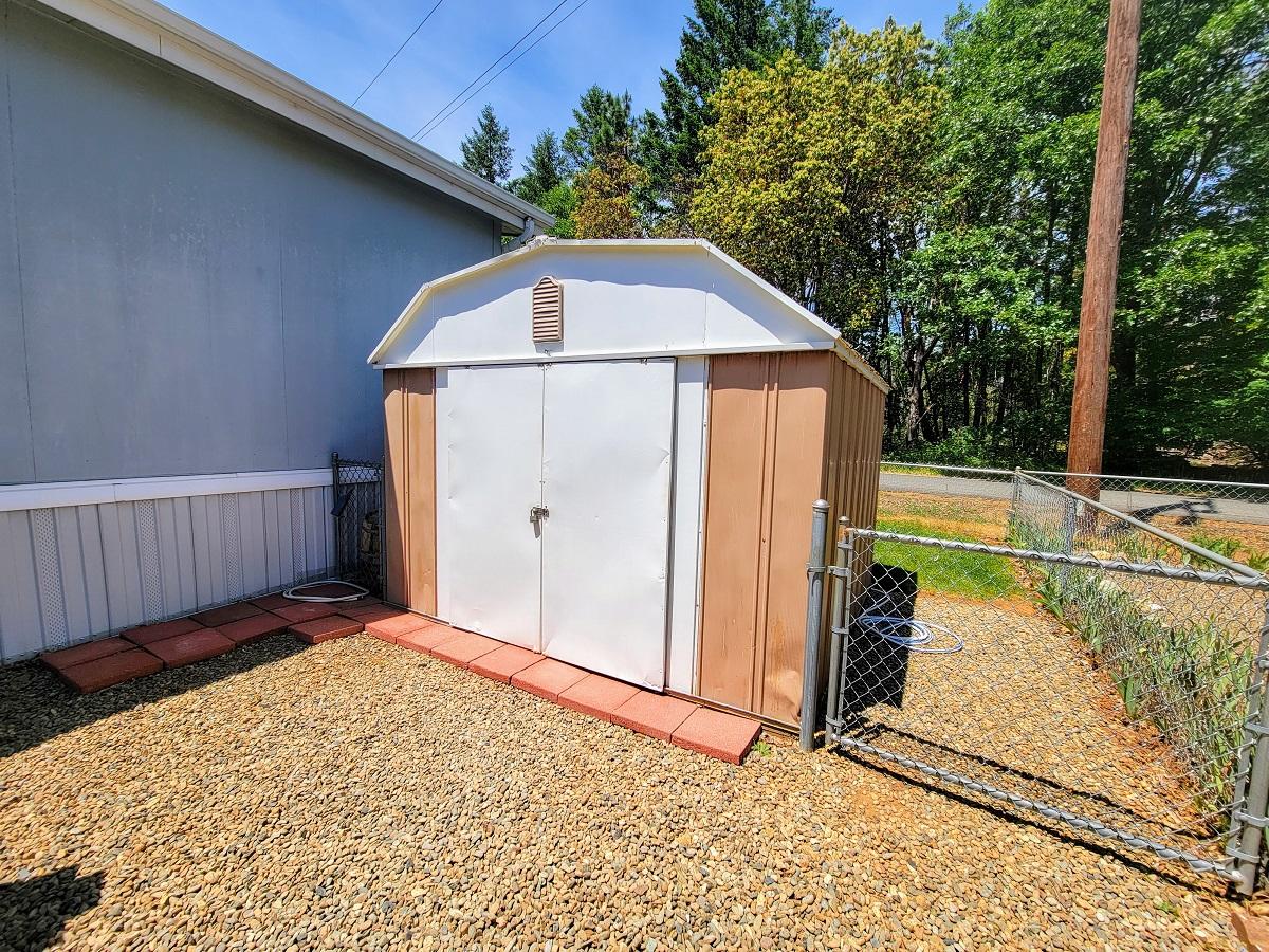 222 Ollis Road, Unit 62 Cave Junction, OR 97523 - Photo 22 of 27 23
