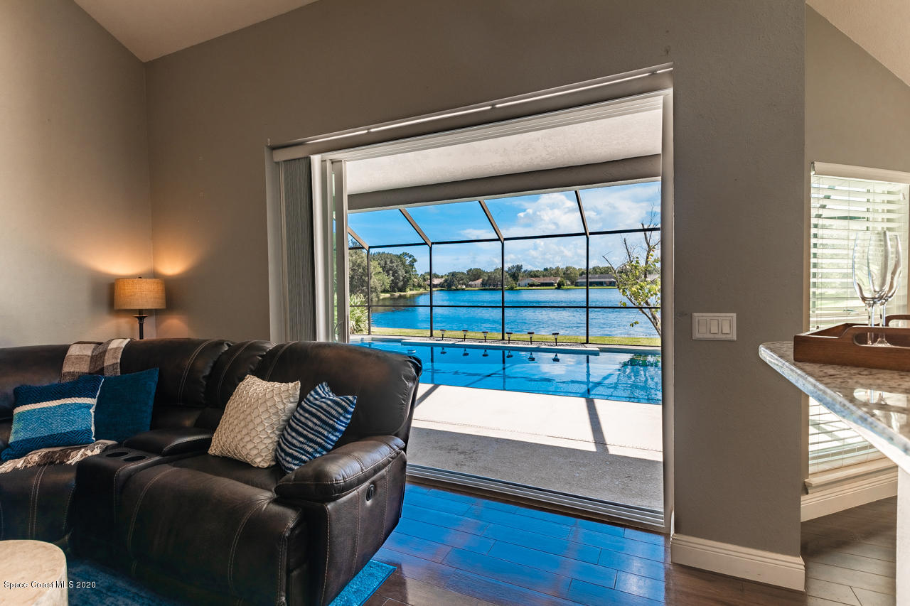 3485 Holly Springs Road Melbourne, FL 32934 - Photo 14 of 48 Family Room