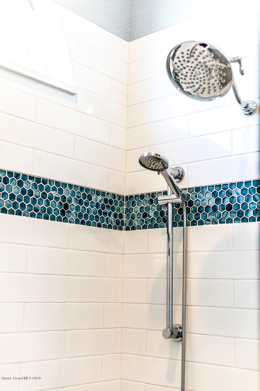 3485 Holly Springs Road Melbourne, FL 32934 - Photo 22 of 48 Master Bathroom Shower