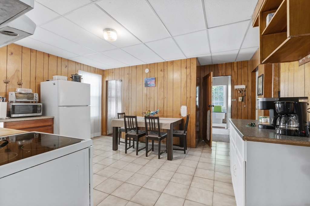 151 Providence Street Worcester, MA 01604 - Photo 20 of 33