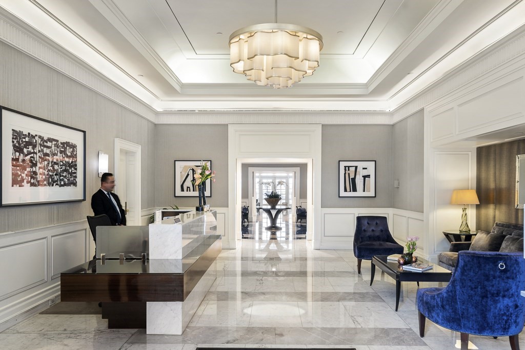 20 Rowes Wharf, Unit 503 Boston, MA 02110 - Photo 5 of 26 a view of a livingroom with furniture and a chandelier