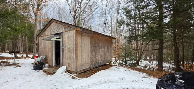 $95,000 | 585 Main Street, Sumner, ME 04292