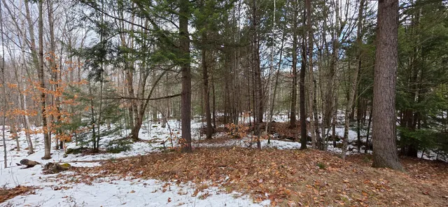 $95,000 | 585 Main Street, Sumner, ME 04292